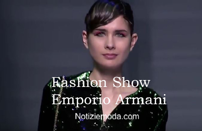 Sfilata Emporio Armani autunno inverno 2016 2017 donna