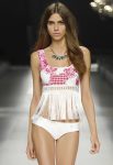 Top con dettagli Blumarine primavera estate 2014 moda mare donna