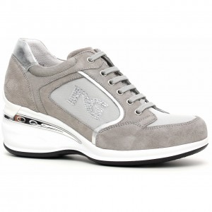 Catalogo-sneakers-Nero-Giardini-primavera-estate-10