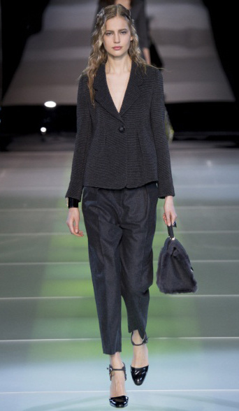 Giorgio Armani autunno inverno look donna 2