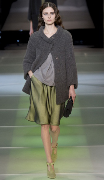 Giorgio Armani autunno inverno look donna 3