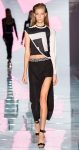 sfilata versace donna primavera estate1