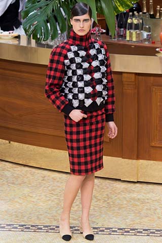 Chanel-autunno-inverno-2015-2016-donna-14