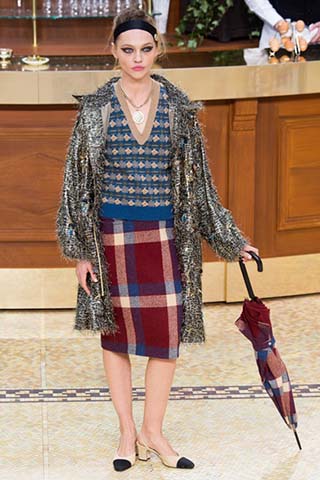 Chanel-autunno-inverno-2015-2016-donna-17