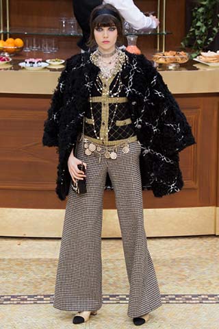 Chanel-autunno-inverno-2015-2016-donna-56