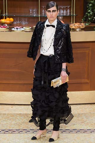 Chanel-autunno-inverno-2015-2016-donna-87