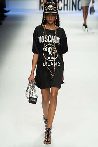 Moschino-autunno-inverno-2015-2016-donna-36