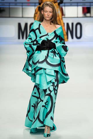 Moschino-autunno-inverno-2015-2016-donna-57