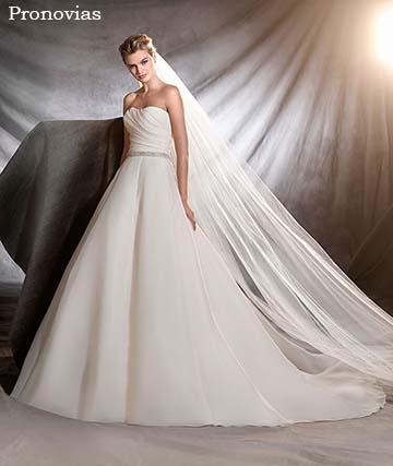 Abiti-sposa-Pronovias-primavera-estate-2017-71