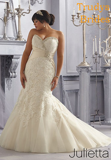 Abiti-sposa-Trudys-primavera-estate-2016-curvy-23