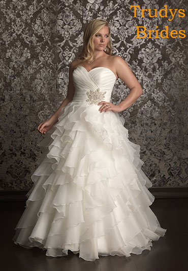 Abiti-sposa-Trudys-primavera-estate-2016-curvy-6