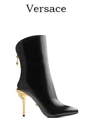 Scarpe-Versace-primavera-estate-2016-donna-look-22