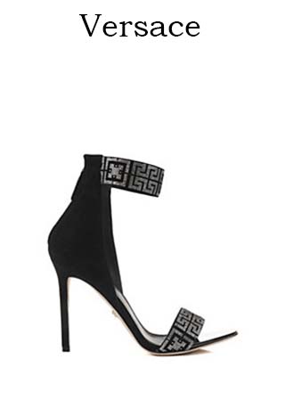 Scarpe-Versace-primavera-estate-2016-donna-look-25