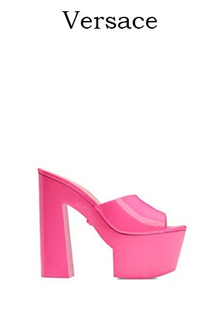 Scarpe-Versace-primavera-estate-2016-donna-look-29