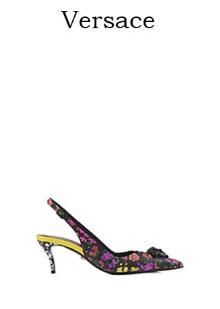 Scarpe-Versace-primavera-estate-2016-donna-look-33