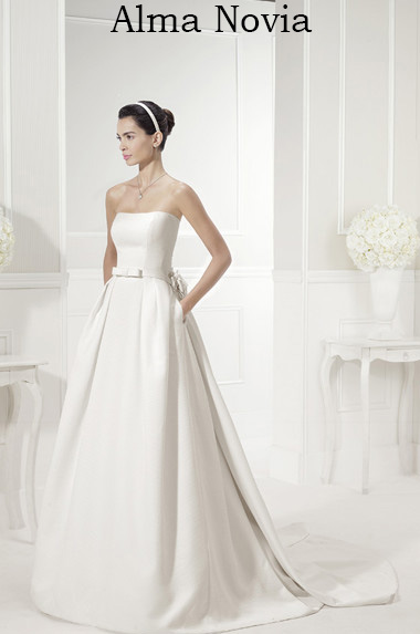 Abiti-sposa-Alma-Novia-primavera-estate-2016-look-17