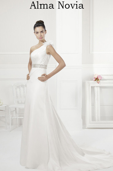 Abiti-sposa-Alma-Novia-primavera-estate-2016-look-21