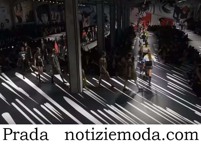 Sfilata Prada Primavera Estate 2018 Donna