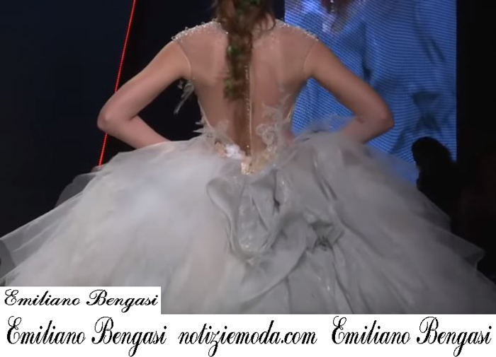 Sfilata Sposa Emiliano Bengasi 2019 Primavera Estate Abiti Cerimonia