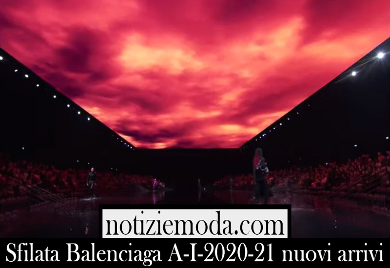 Sfilata Balenciaga A I 2020 21 nuovi arrivi