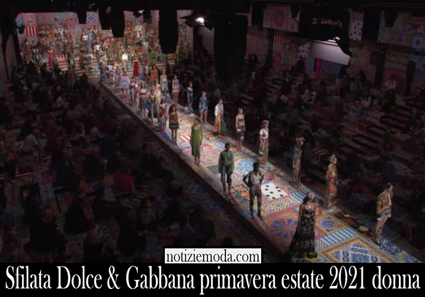 Sfilata Dolce Gabbana primavera estate 2021 donna