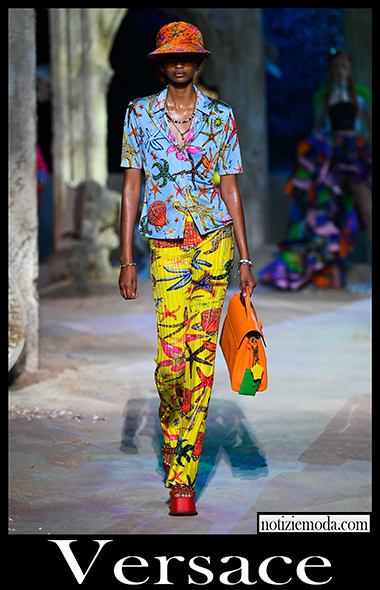 Collezione Versace primavera estate 2021 moda donna 10 Collezione Versace primavera estate 2021 moda donna 10