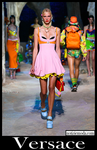 Collezione Versace primavera estate 2021 moda donna 13 Collezione Versace primavera estate 2021 moda donna 13