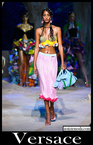 Collezione Versace primavera estate 2021 moda donna 18 Collezione Versace primavera estate 2021 moda donna 18