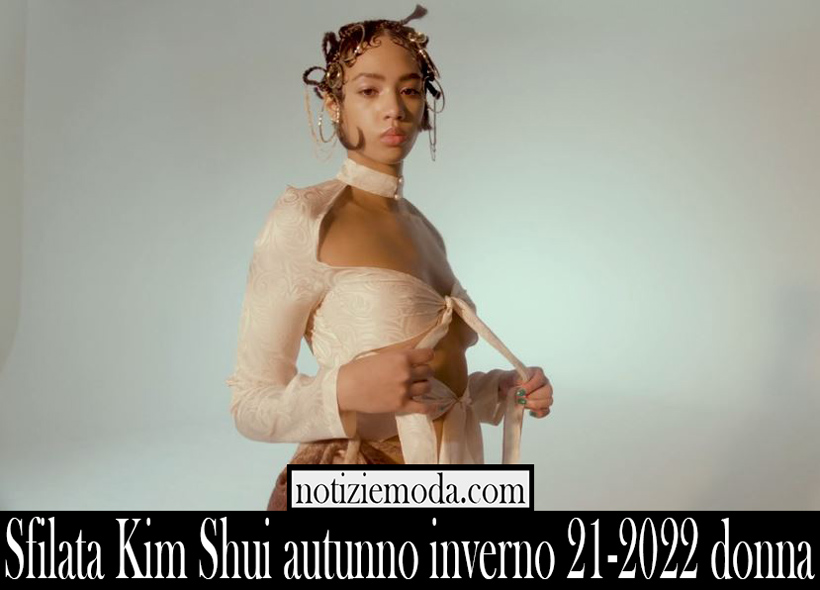 Sfilata Kim Shui autunno inverno 21 2022 donna