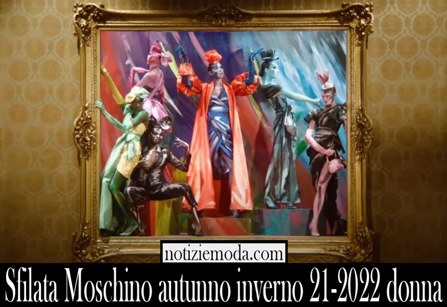 Sfilata Moschino autunno inverno 21 2022 donna