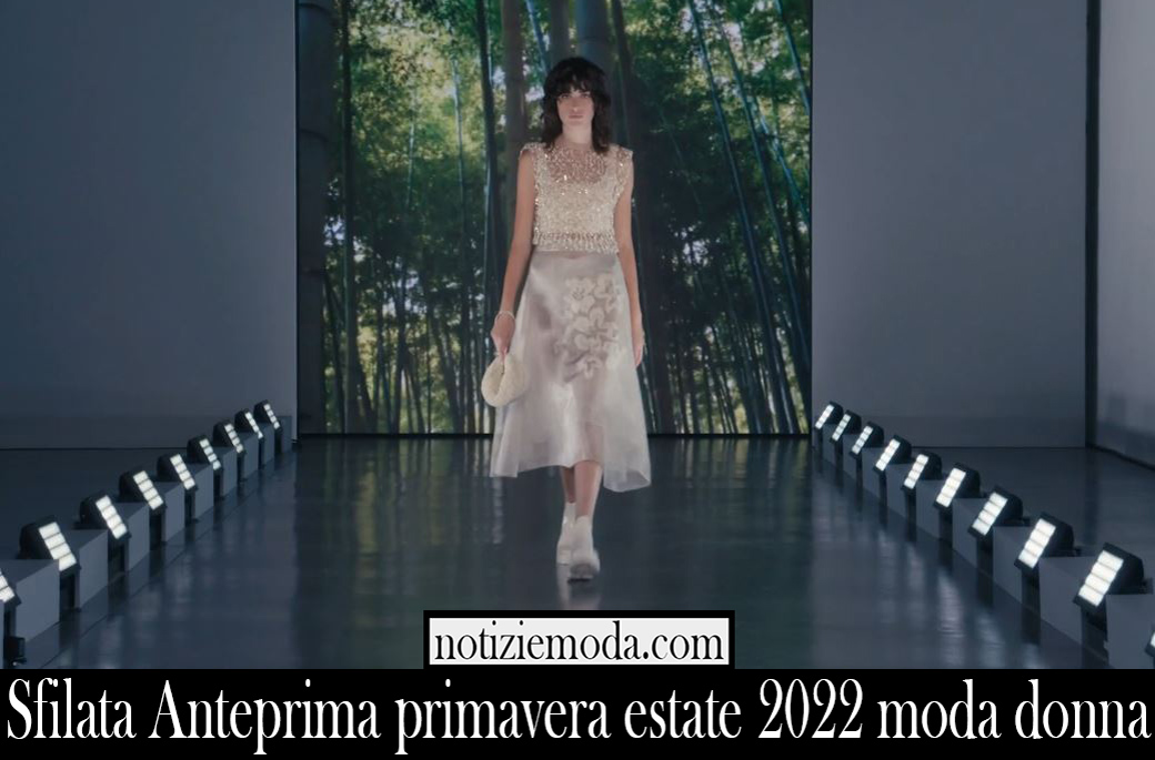 Sfilata Anteprima primavera estate 2022 moda donna