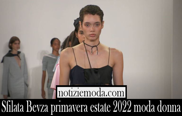 Sfilata Bevza primavera estate 2022 moda donna