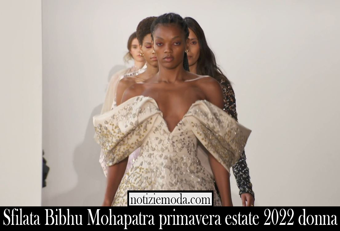 Sfilata Bibhu Mohapatra primavera estate 2022 donna