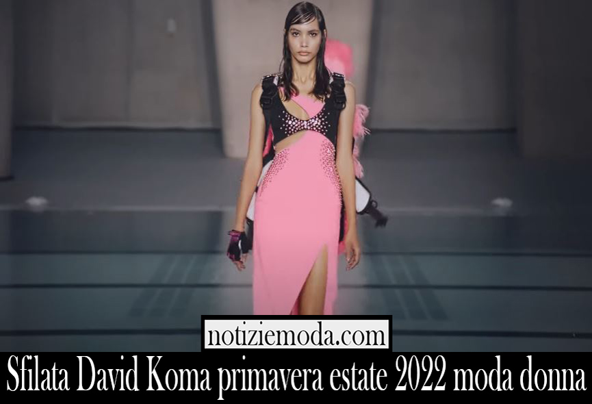 Sfilata David Koma primavera estate 2022 moda donna