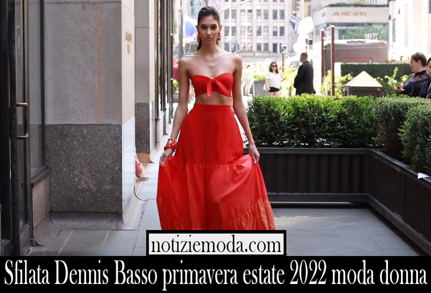 Sfilata Dennis Basso primavera estate 2022 moda donna