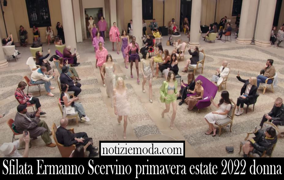 Sfilata Ermanno Scervino primavera estate 2022 donna