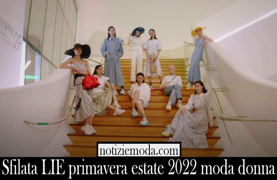 Sfilata LIE primavera estate 2022 moda donna Sfilata LIE primavera estate 2022 moda donna