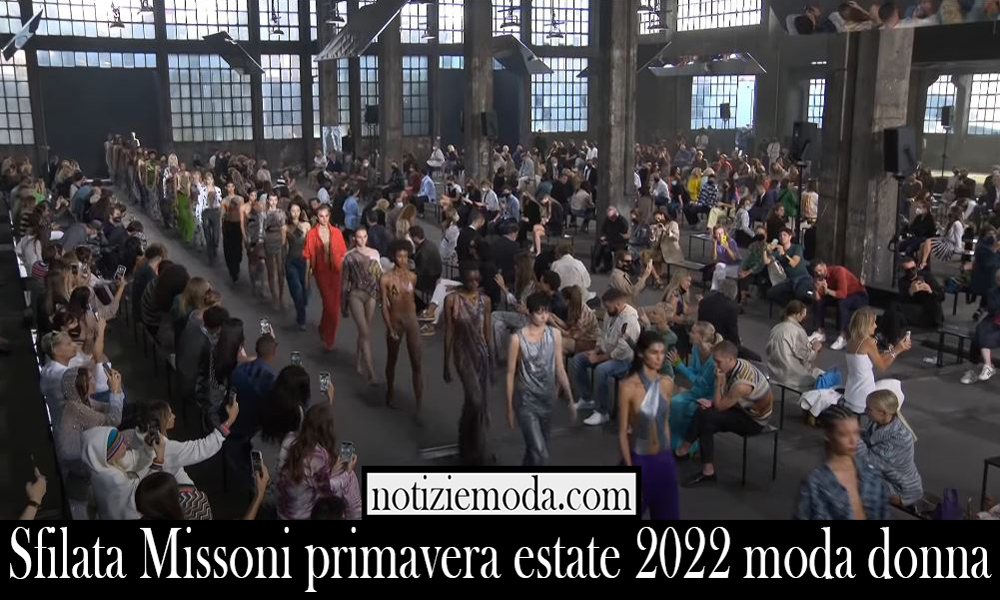 Sfilata Missoni primavera estate 2022 moda donna