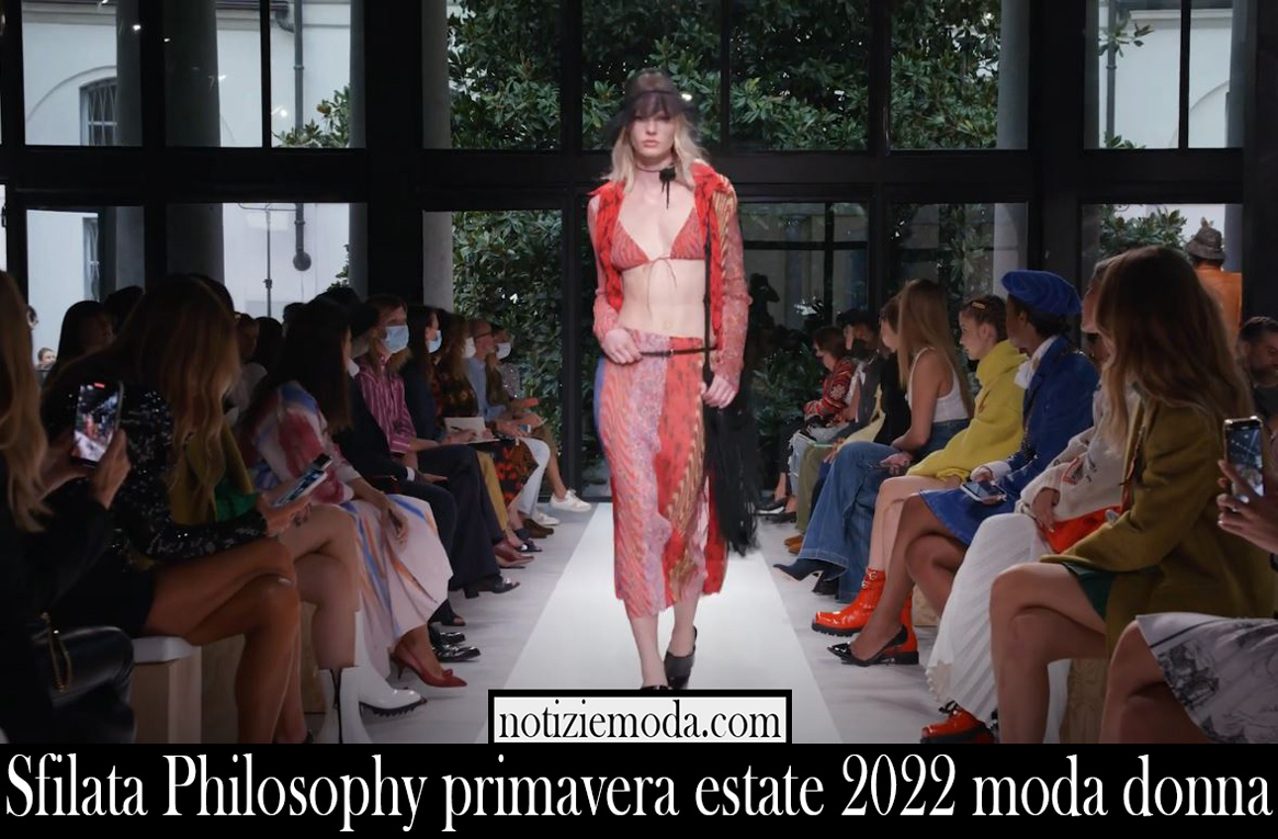 Sfilata Philosophy primavera estate 2022 moda donna