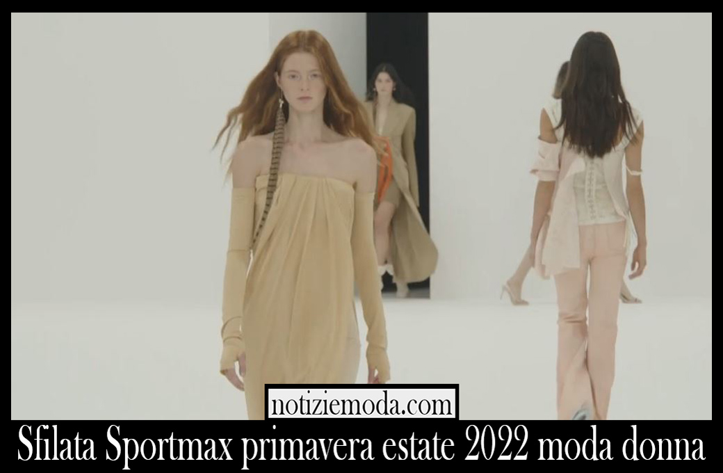 Sfilata Sportmax primavera estate 2022 moda donna