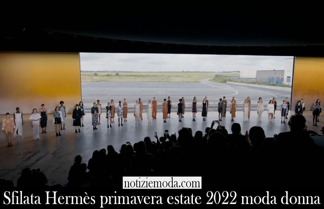 Sfilata Hermes primavera estate 2022 moda donna