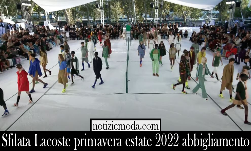 Sfilata Lacoste primavera estate 2022 abbigliamento