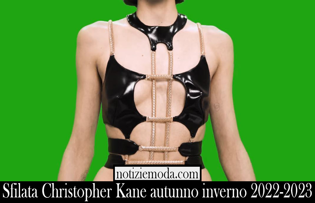 Sfilata Christopher Kane autunno inverno 2022 2023