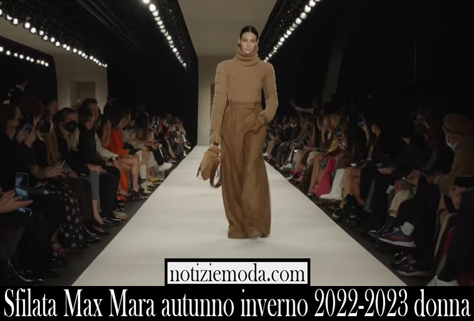 Sfilata Max Mara autunno inverno 2022 2023 donna