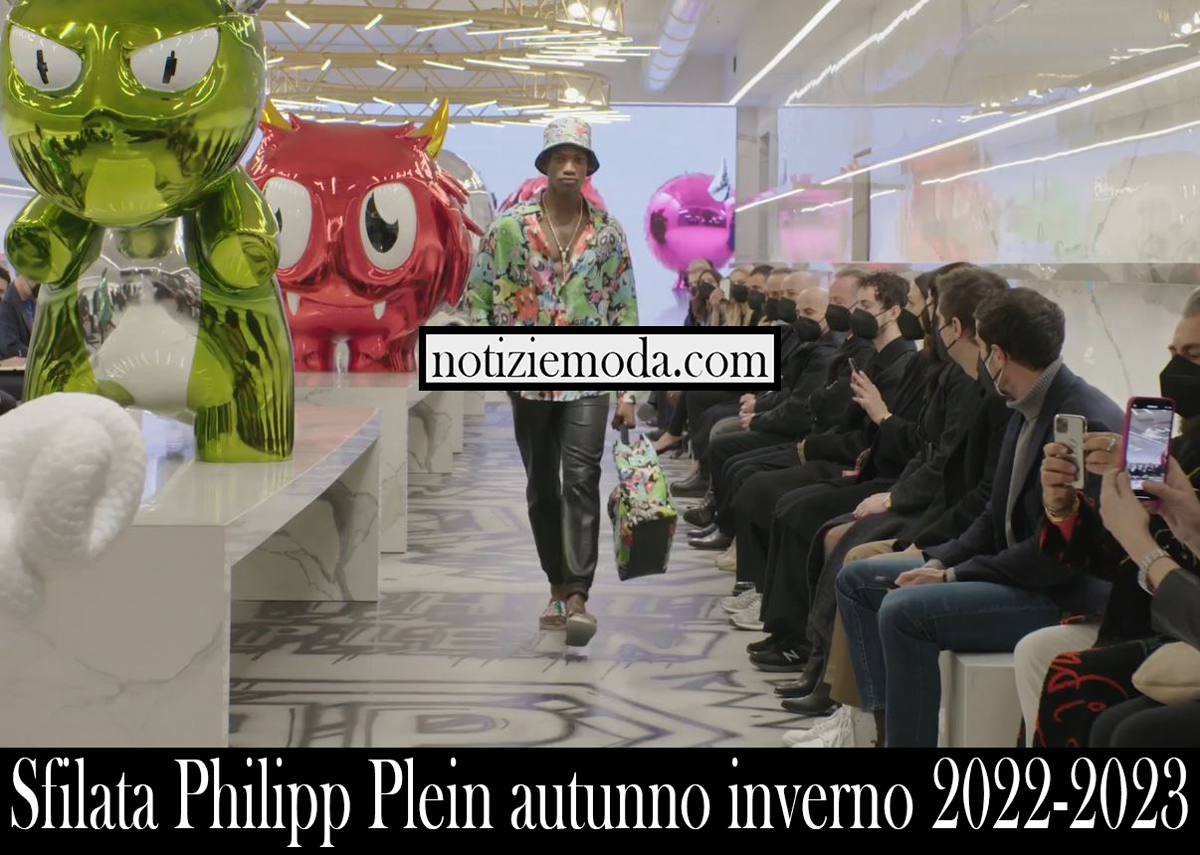 Sfilata Philipp Plein autunno inverno 2022 2023