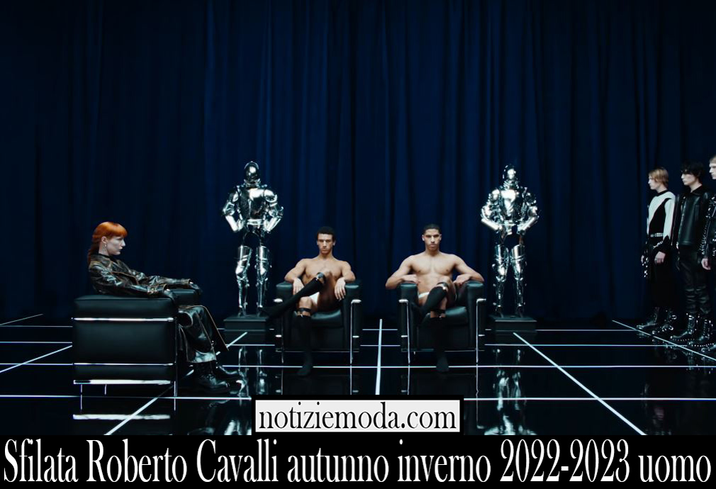 Sfilata Roberto Cavalli autunno inverno 2022 2023 uomo