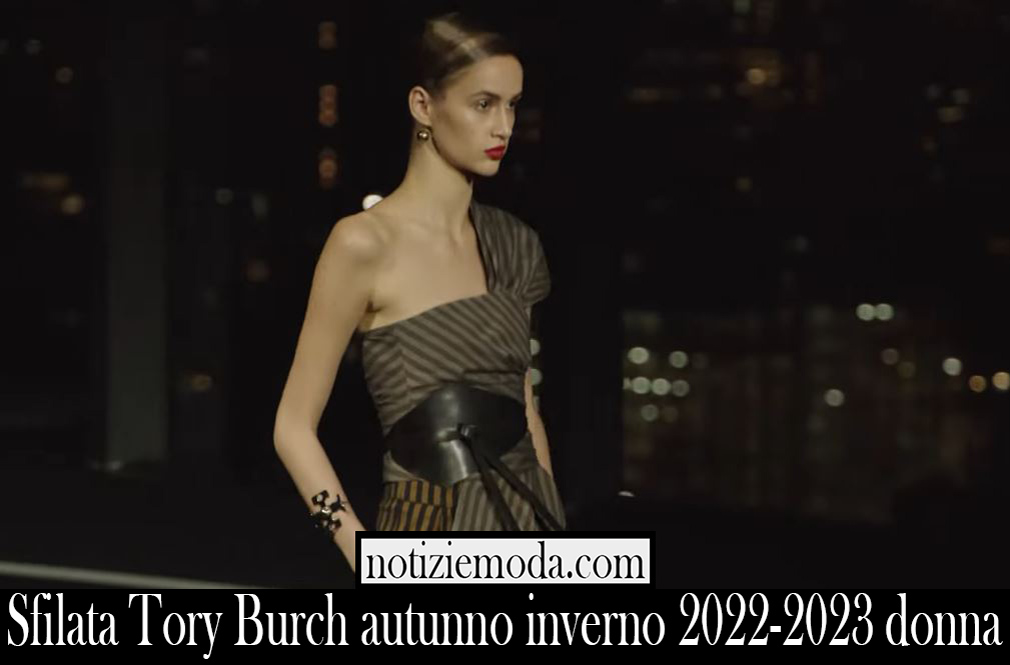 Sfilata Tory Burch autunno inverno 2022 2023 donna