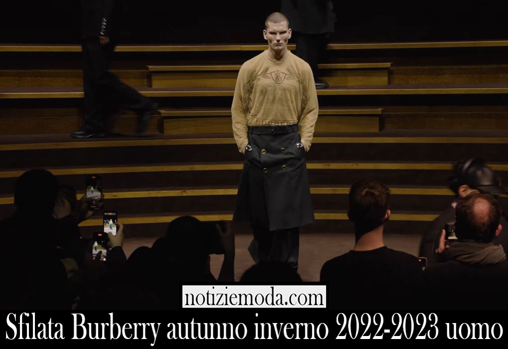 Sfilata Burberry autunno inverno 2022 2023 uomo