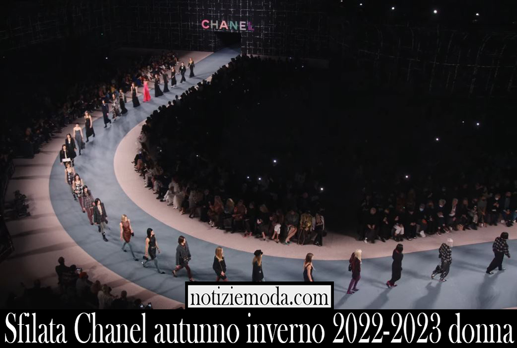 Sfilata Chanel autunno inverno 2022 2023 donna