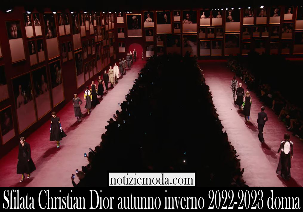 Sfilata Christian Dior autunno inverno 2022 2023 donna